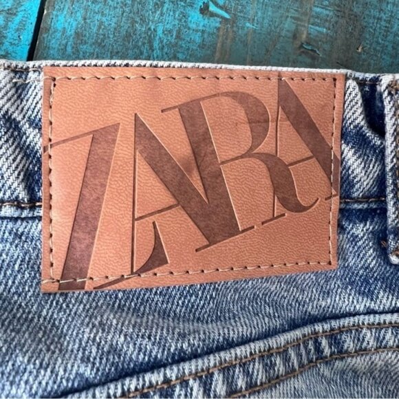 Zara Wide Leg High Rise Jeans Raw Hem Size 12 - Picture 7 of 9